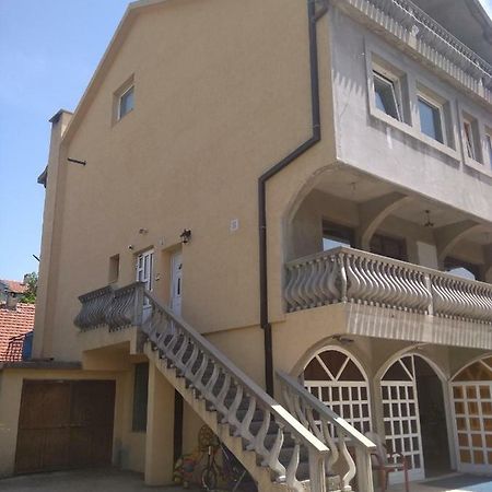 Buric Rooms Nikšić Exteriör bild