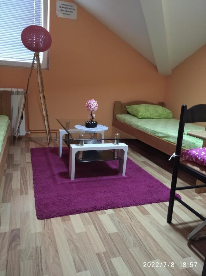 Buric Rooms Nikšić Exteriör bild