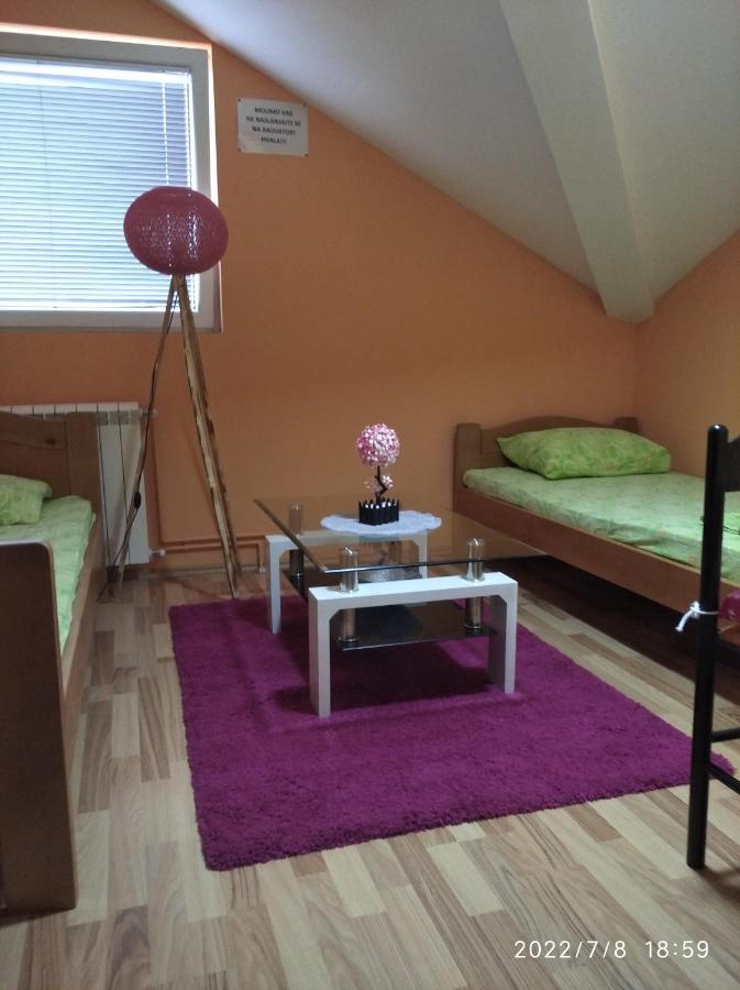 Buric Rooms Nikšić Exteriör bild