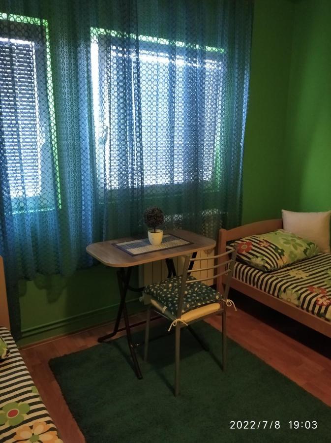 Buric Rooms Nikšić Exteriör bild