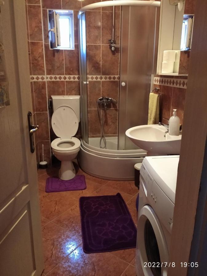 Buric Rooms Nikšić Exteriör bild