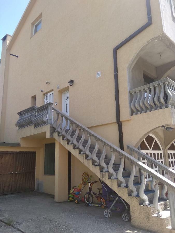 Buric Rooms Nikšić Exteriör bild
